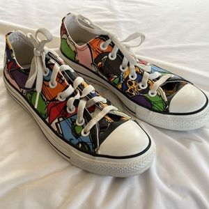 Converse All ⭐️ Star Graffiti Low top Canvas Sneakers. Unisex Size Women-8 Men-6
